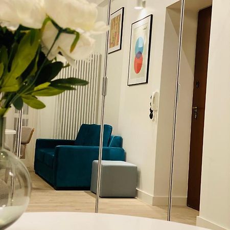 1 Syp, Kawa Vertuo, Kosmetyki Ada, 3 Min Metro Wilenska, By Visitwarsaw Apartments Exterior foto